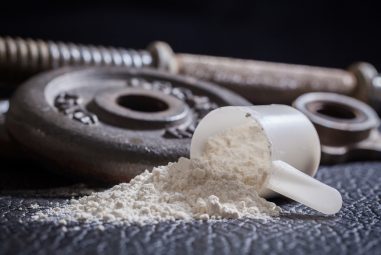 What Is Dry Scooping – And Is It Dangerous?